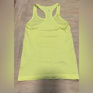 Lululemon Swiftly Tech Tank Size 4 Electric Lemon
